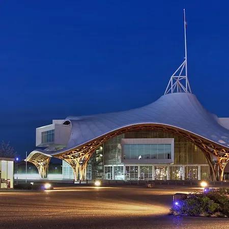 La Canopee - - Netflix Apartment